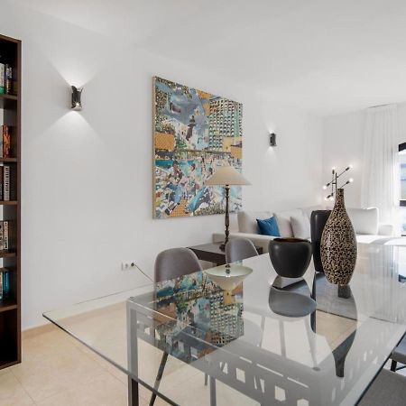 Apartamento De 2 Dormitorios En Playas Del Duque Marbella Exterior photo
