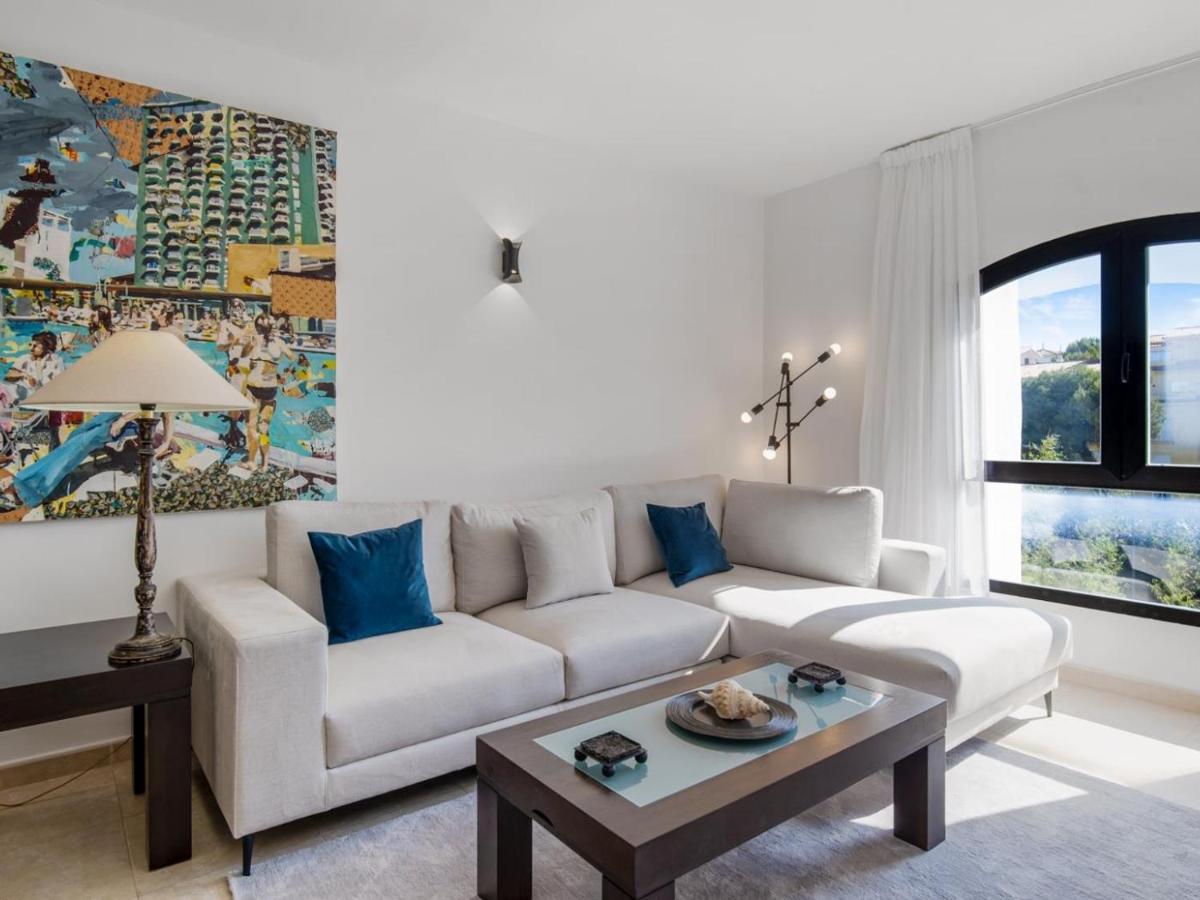 Apartamento De 2 Dormitorios En Playas Del Duque Marbella Exterior photo