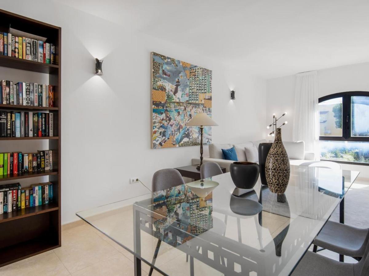 Apartamento De 2 Dormitorios En Playas Del Duque Marbella Exterior photo