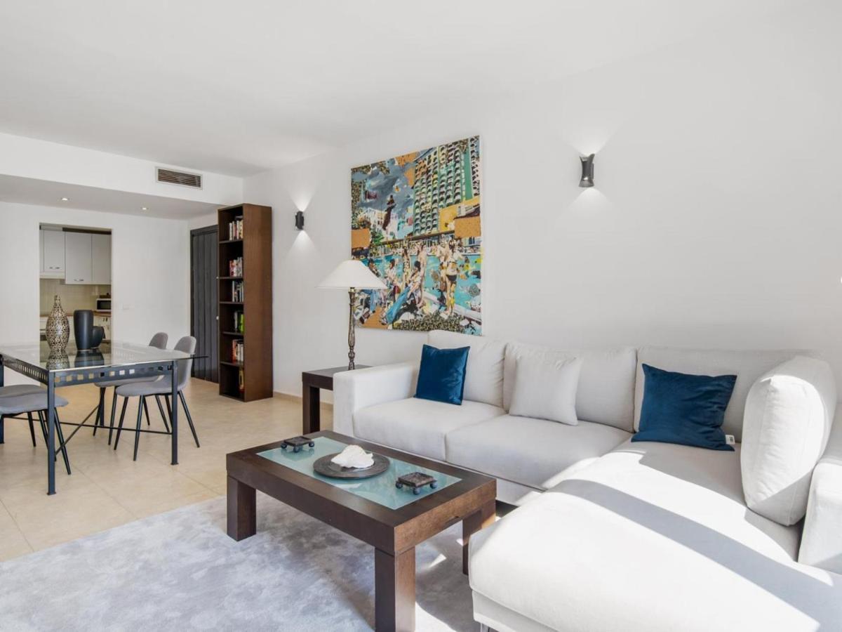 Apartamento De 2 Dormitorios En Playas Del Duque Marbella Exterior photo