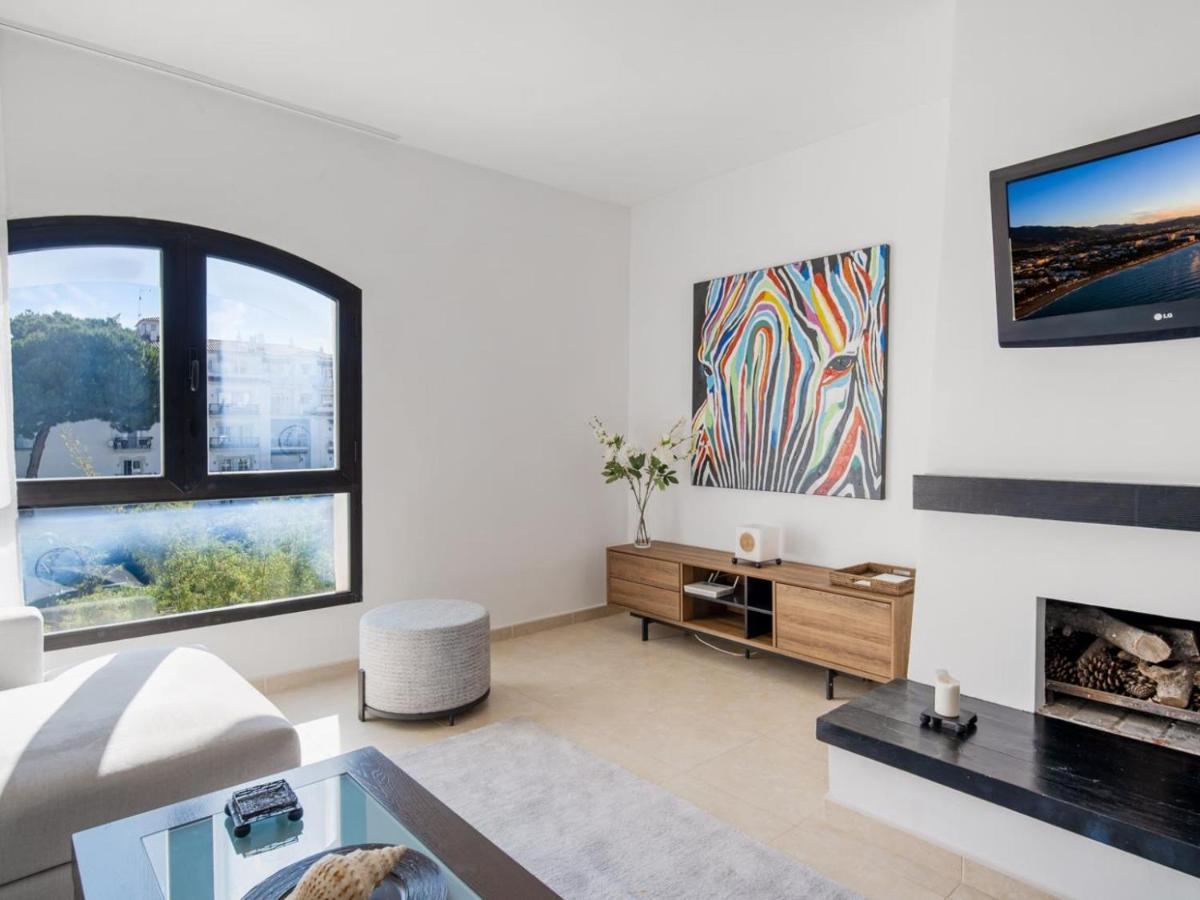 Apartamento De 2 Dormitorios En Playas Del Duque Marbella Exterior photo