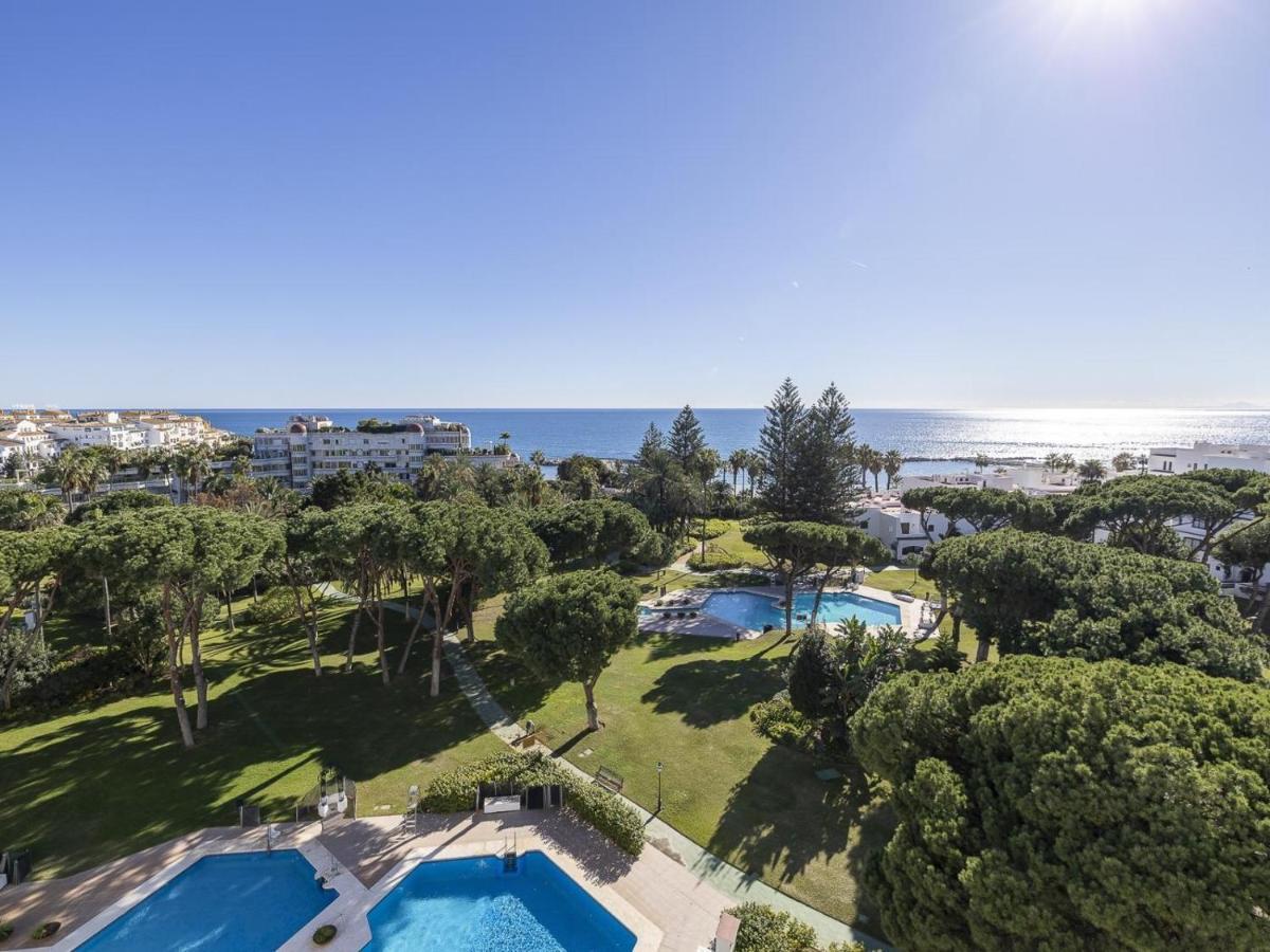 Apartamento De 2 Dormitorios En Playas Del Duque Marbella Exterior photo