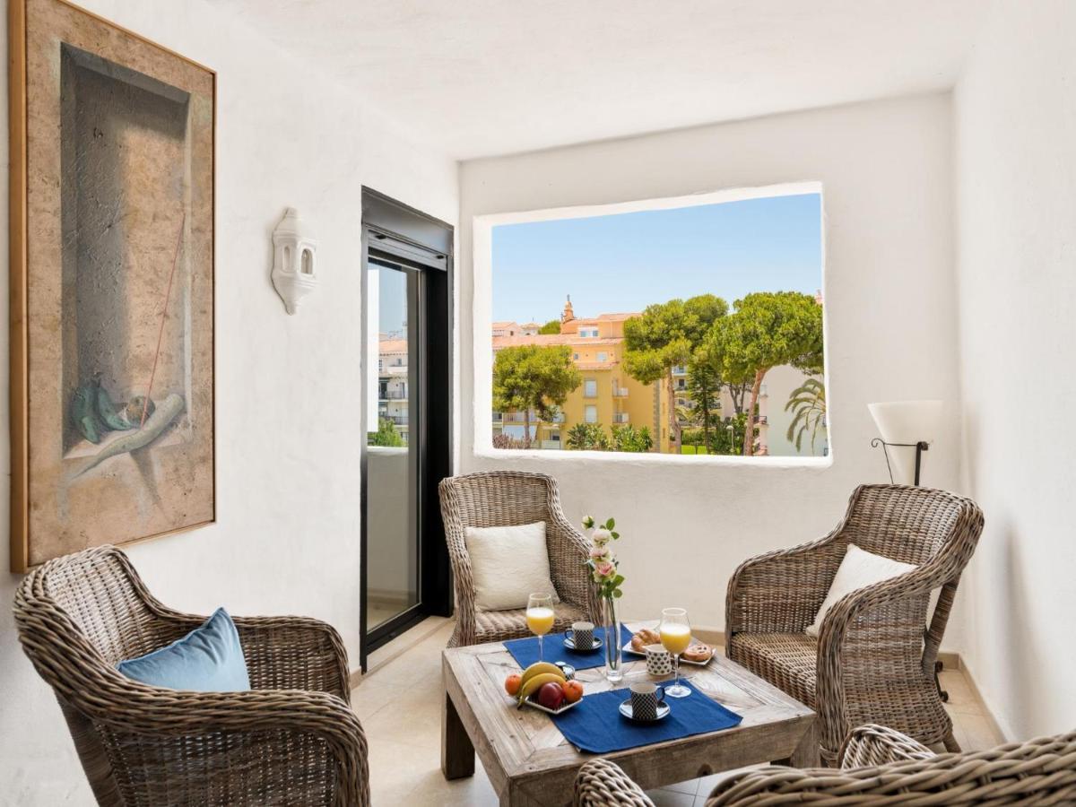 Apartamento De 2 Dormitorios En Playas Del Duque Marbella Exterior photo