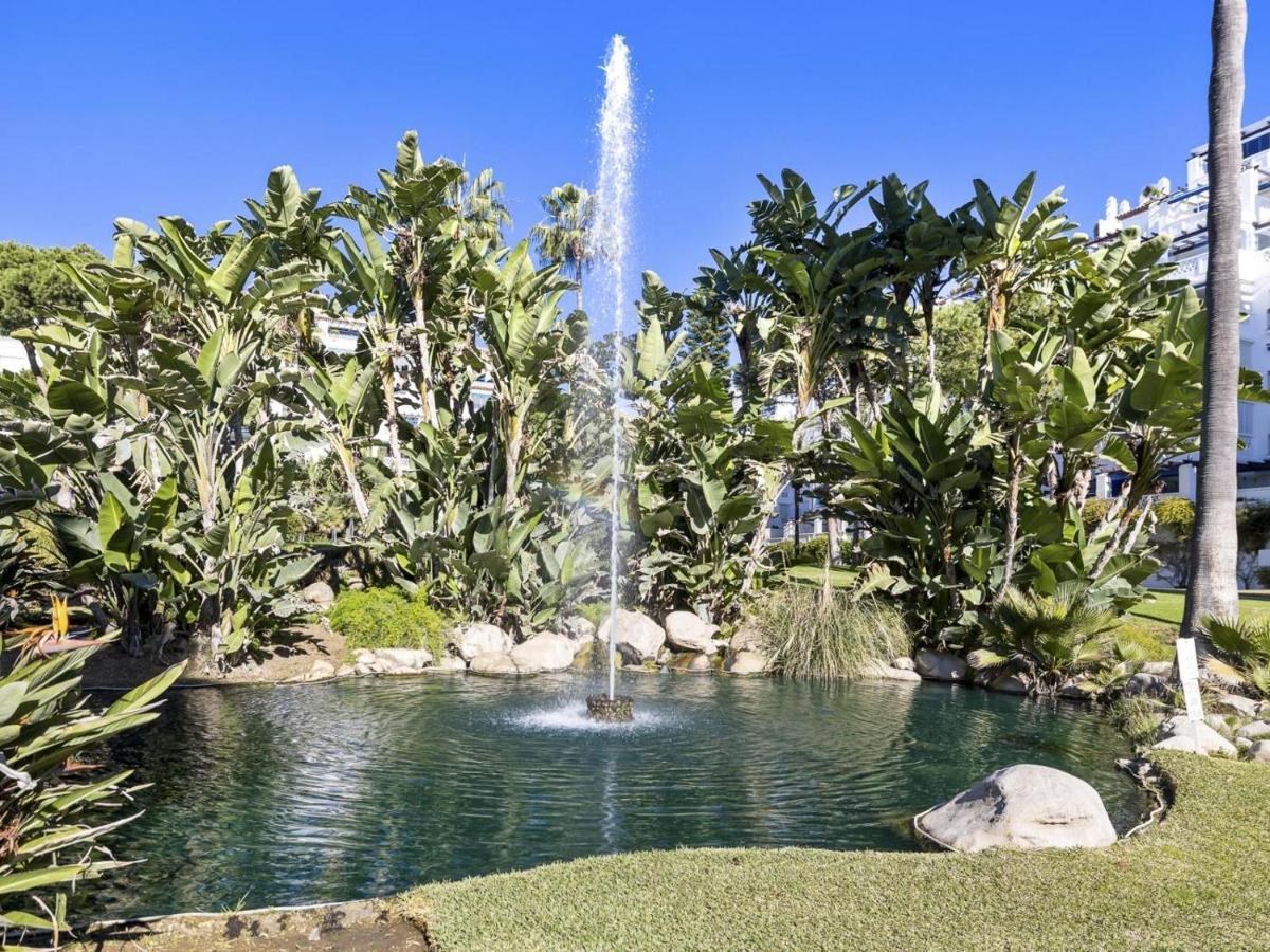 Apartamento De 2 Dormitorios En Playas Del Duque Marbella Exterior photo